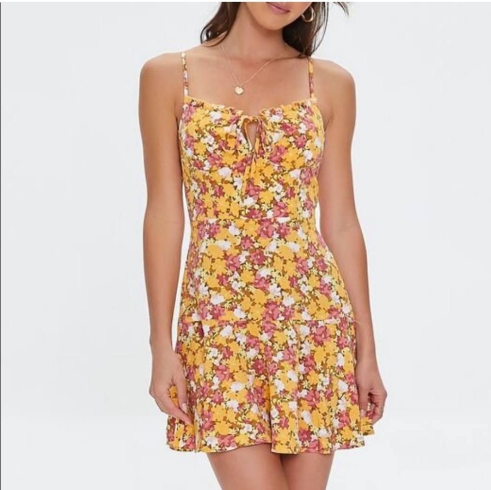 🔥 3 for $25 SALE Forever 21 Yellow/Pink Ruffled Tiered Sundress. Size MEDIUM